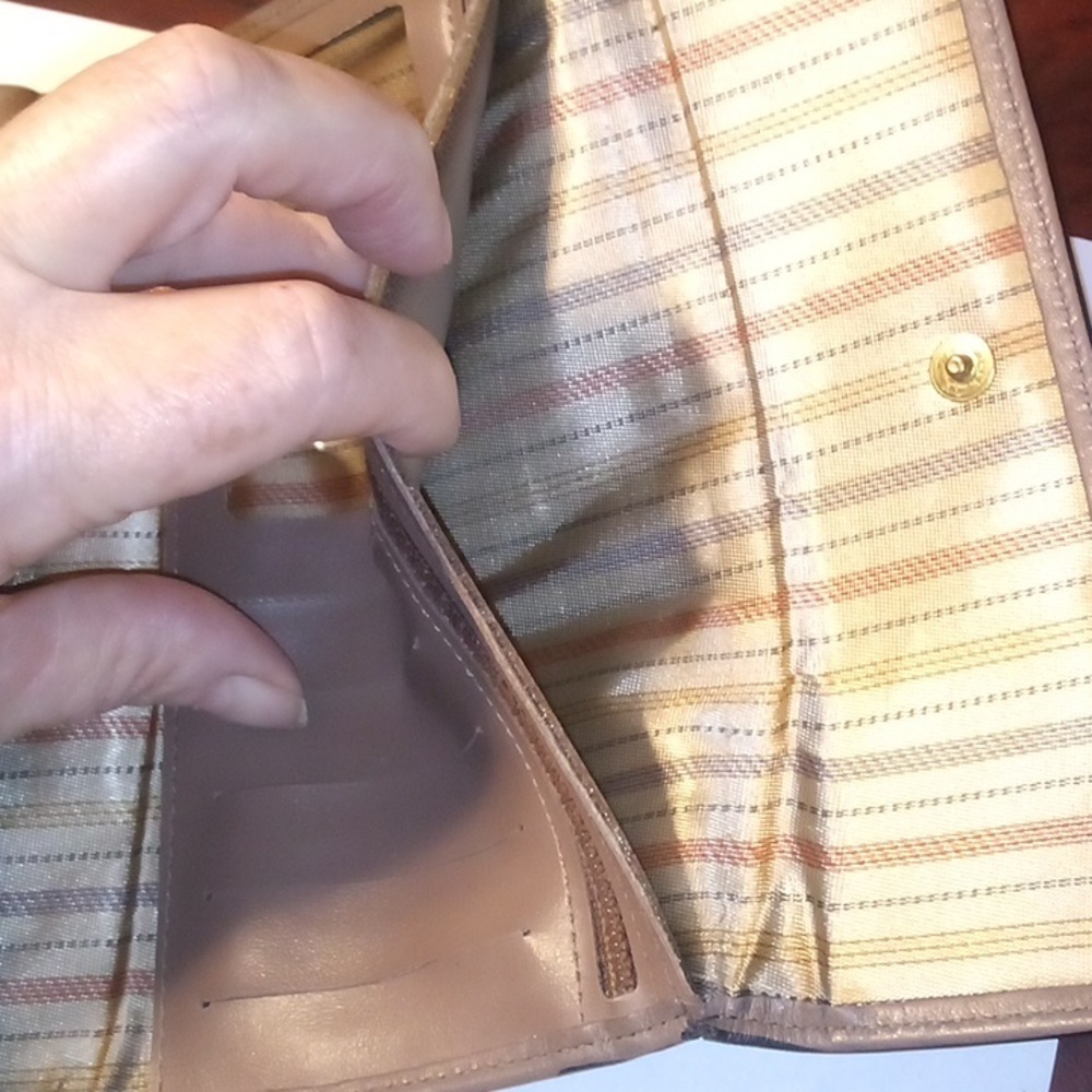 John Weitz LT Brown Checkbook Wallet - Picture 6 of 16